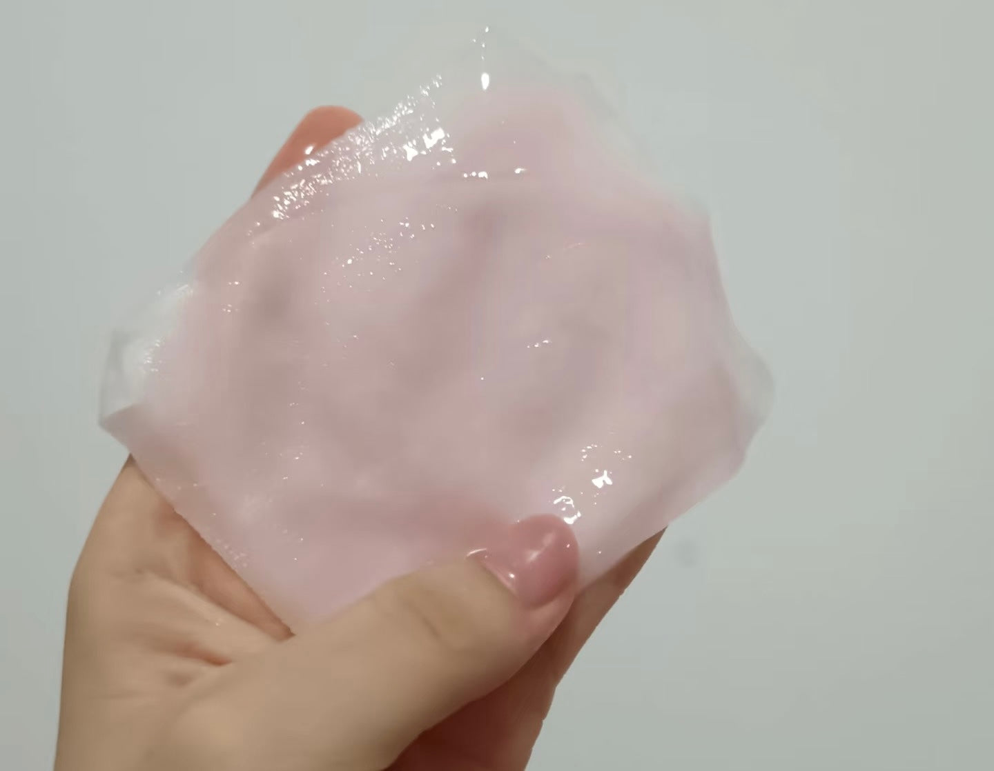 🇯🇵 日本小眾口碑|純天然「小紫膜」
百奈子水潤精華面膜 28ml (預訂五星期左右到貨)