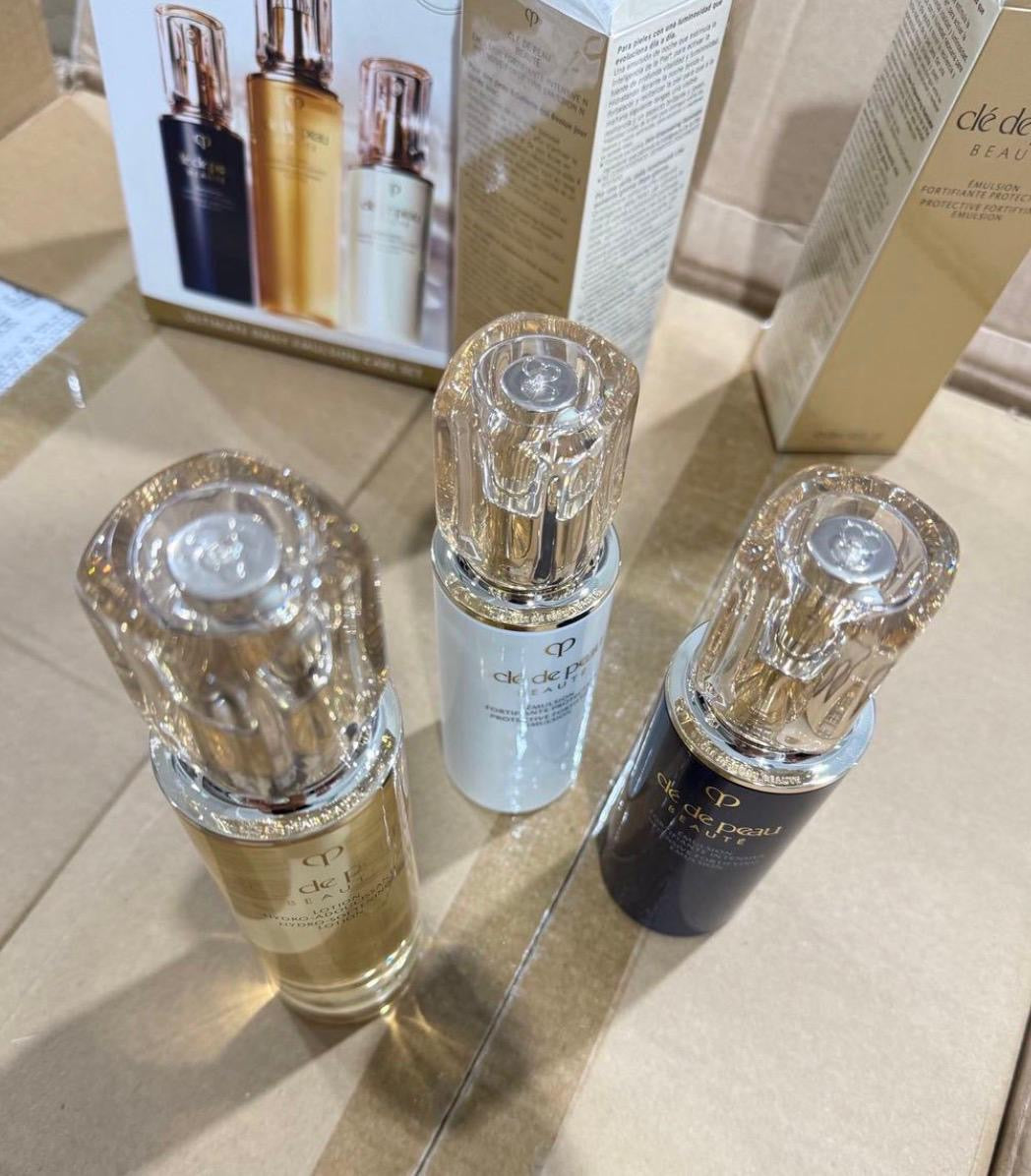 Clé de Peau Beauté 鑽光水乳三件套 (預訂5星期左右到貨)