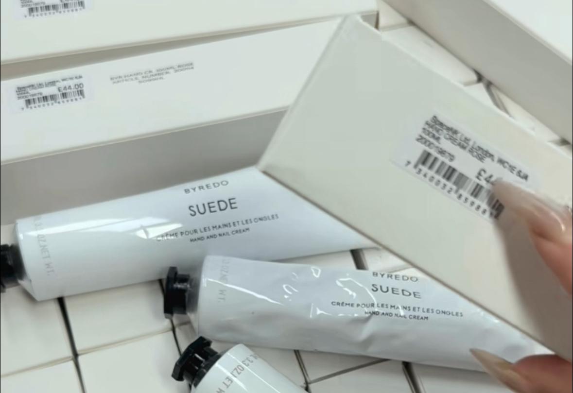 【快閃團購賣完下架】(法國)Byredo Hand And Nail Cream 護手霜 100ML (Suede) (現貨最後2支)